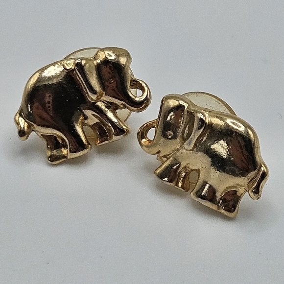 VINTAGE Gold Tone Elephant Post Back Earrings and Small Scatter Pin Brooch - Picture 2 of 5